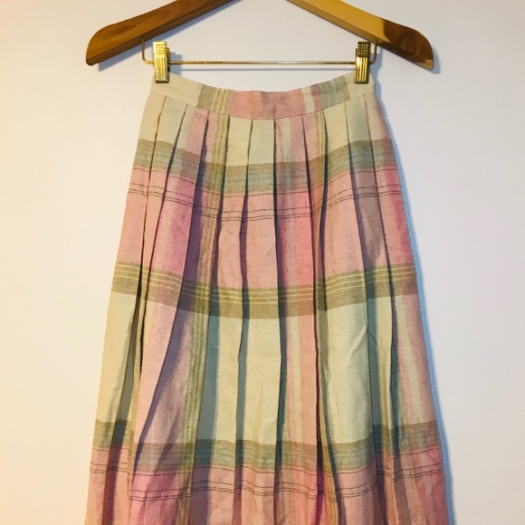 Vintage Pleated Pink Natural Long Wool Skirt - Picture 1 of 6